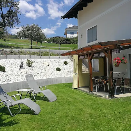 Ferienwohnungen Oranhof Velden am Woerthersee Exterior photo